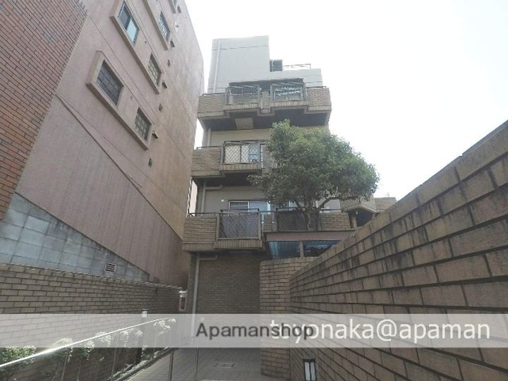 大阪府豊中市熊野町4丁目の賃貸マンションの外観