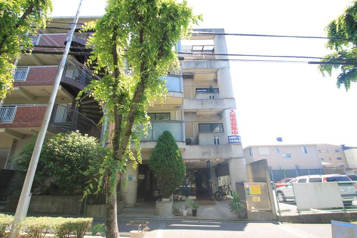 カルム西緑丘の外観