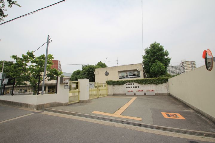 カルム西緑丘の周辺