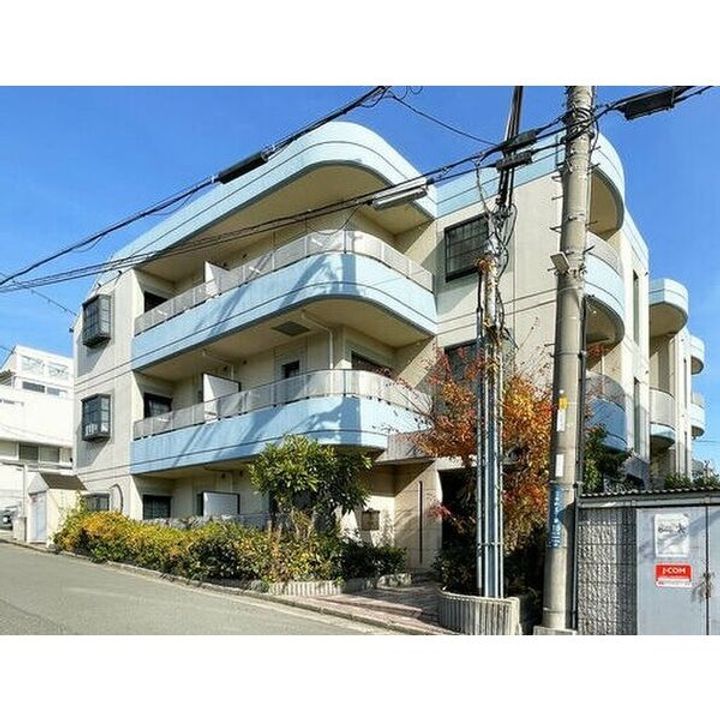 カルム香川103の外観