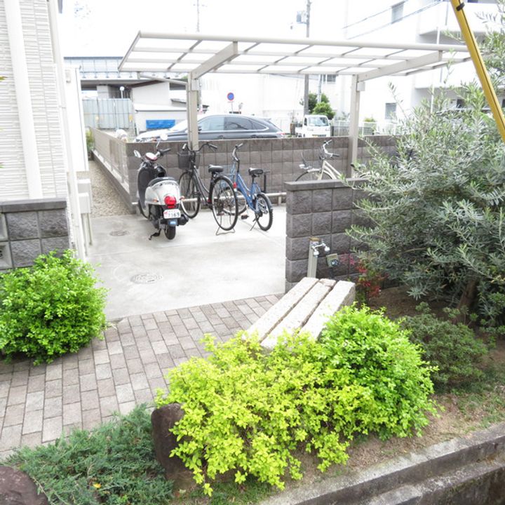 兵庫県伊丹市荒牧6丁目の賃貸アパートの周辺