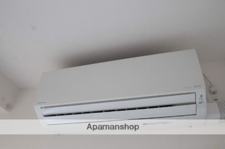 大阪府豊中市曽根西町1丁目の賃貸マンションの内装