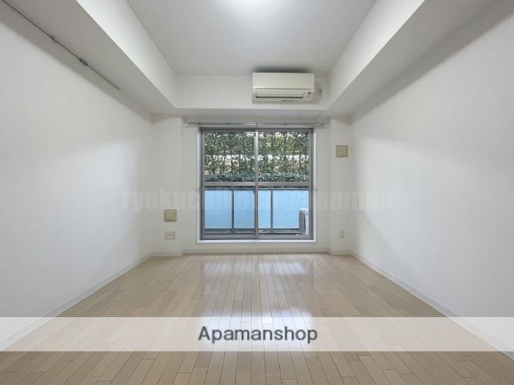 大阪府豊中市東寺内町の賃貸マンションの居間