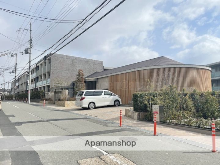 大阪府豊中市東寺内町の賃貸マンションの外観