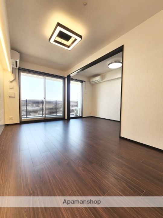 大阪府大阪市淀川区新高5丁目の賃貸マンションの内装