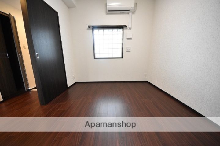 大阪府大阪市淀川区新高2丁目の賃貸マンションの内装