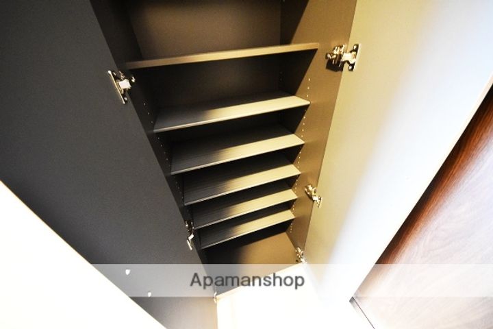 大阪府大阪市淀川区新高2丁目の賃貸マンションの内装