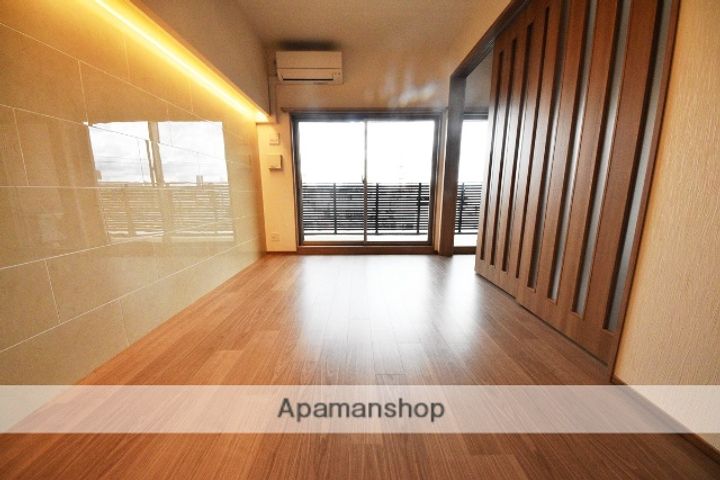 大阪府大阪市淀川区新高2丁目の賃貸マンションの内装