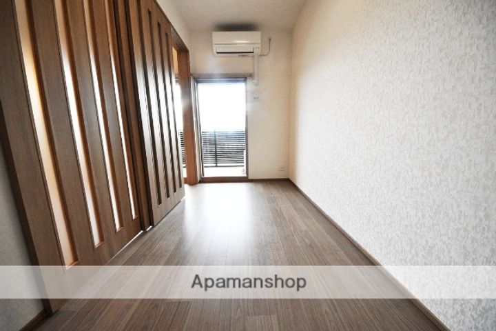 大阪府大阪市淀川区新高2丁目の賃貸マンションの内装