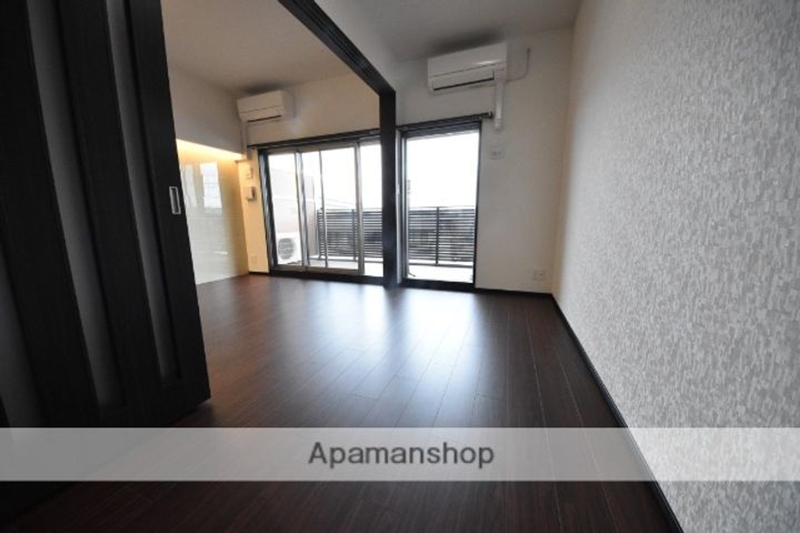 大阪府大阪市淀川区新高2丁目の賃貸マンションの内装