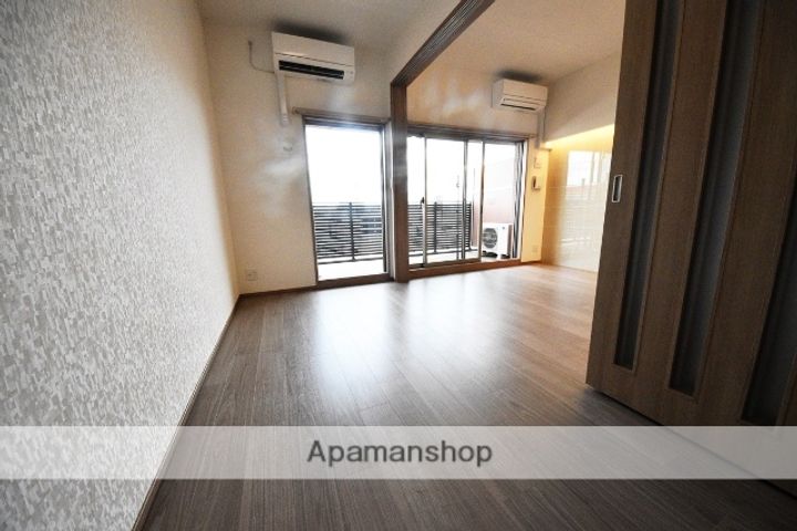 大阪府大阪市淀川区新高2丁目の賃貸マンションの内装