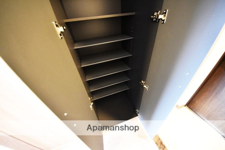 大阪府大阪市淀川区新高2丁目の賃貸マンションの内装