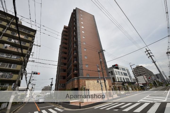 大阪府大阪市淀川区新高2丁目の賃貸マンションの外観