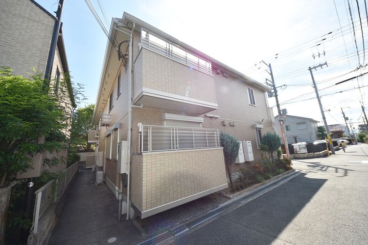 シャルマンコート豊中の外観