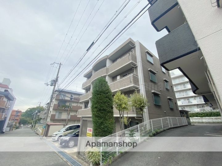 こすもらいふ緑地公園の外観