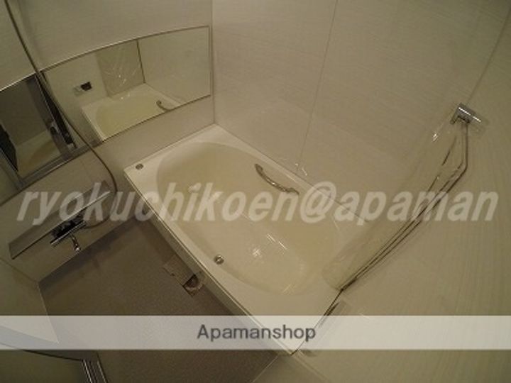 アグレアーブルの風呂