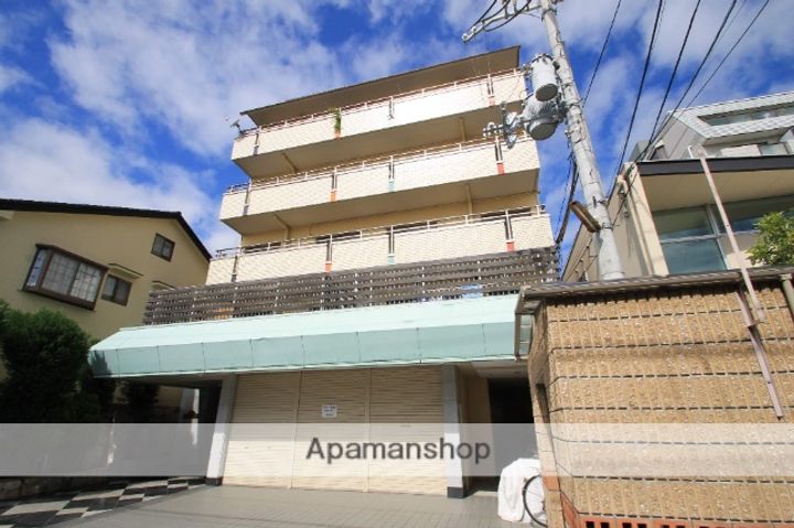 シャルレ服部510の外観