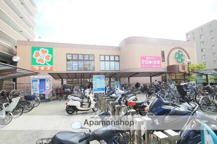 シャルレ服部510の周辺