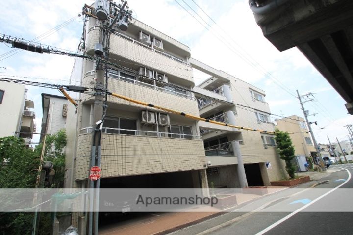 シャルマンフジ服部壱番館302.の外観