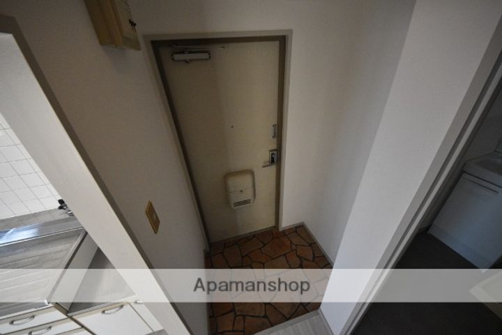 豊中シェラハウスの玄関