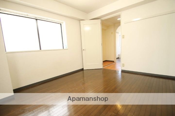 アヴィタシヨン曽根403の内装