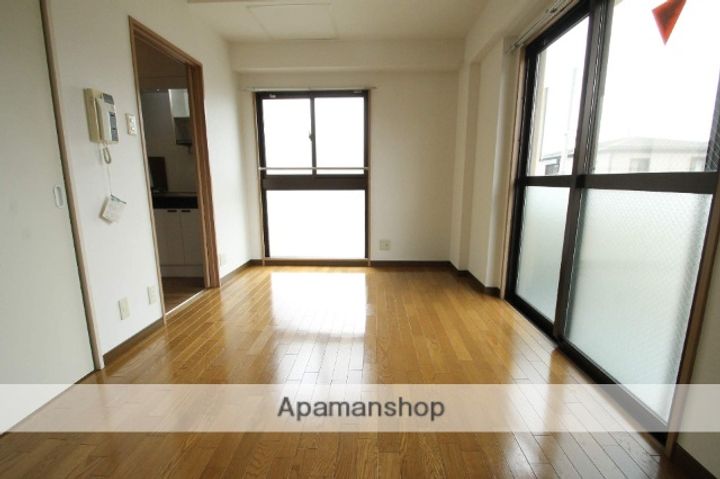 茶苑館303の内装