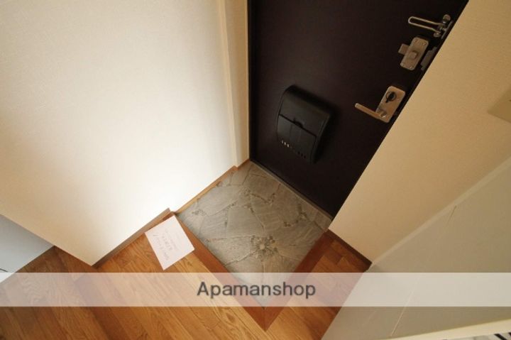 茶苑館303の玄関