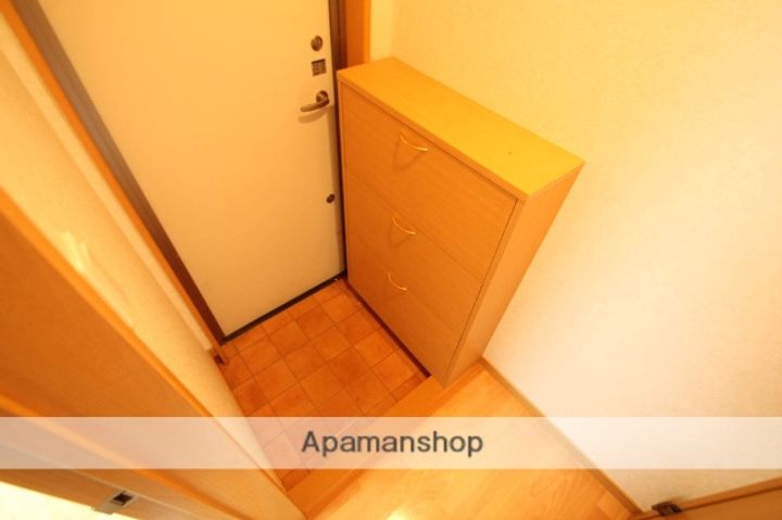 ネイクレスト三国本町の玄関