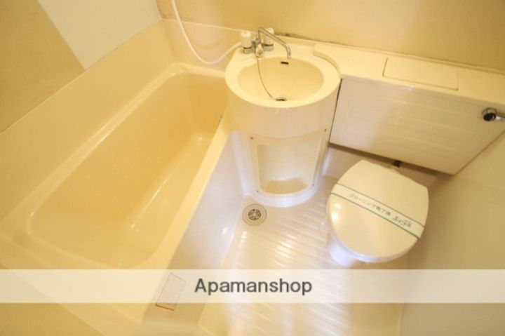 シャトー錦州201の風呂