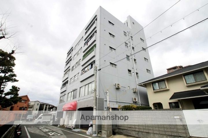 大阪府豊中市中桜塚3丁目の賃貸マンションの外観