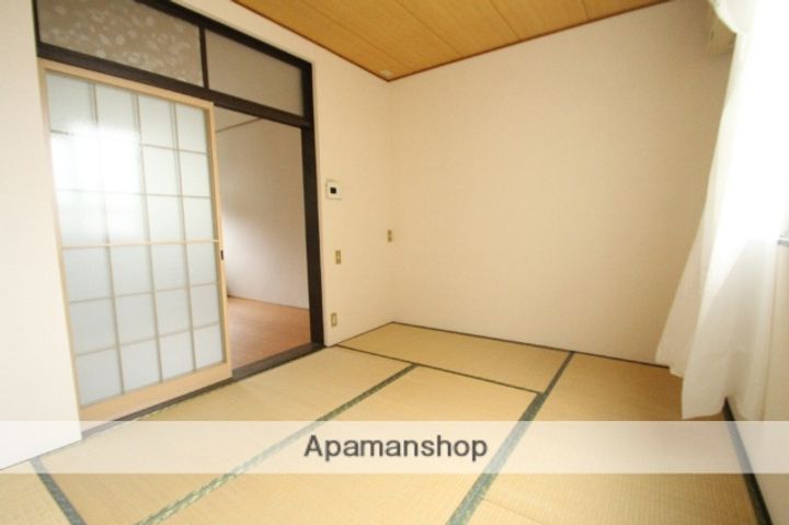利倉神吉文化209の内装