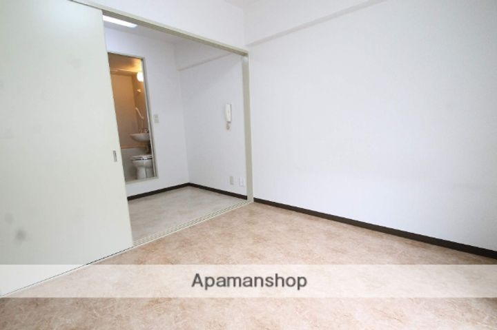 シャルマンフジ服部壱番館302.の内装