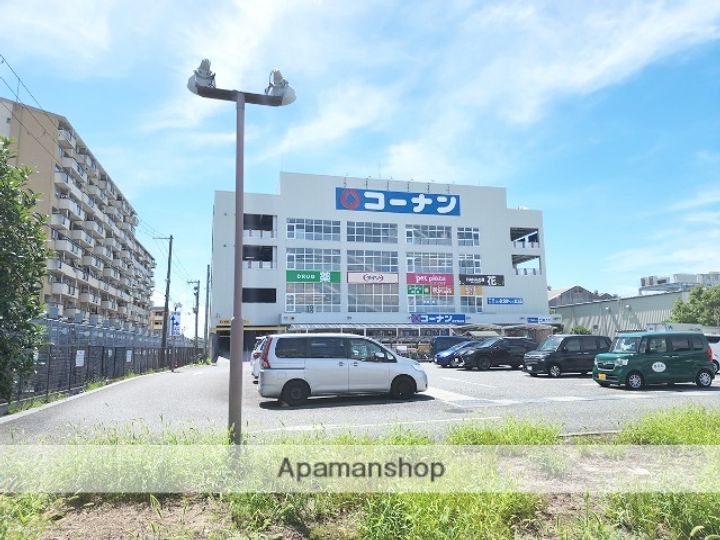スプランディッドⅨ302.の周辺