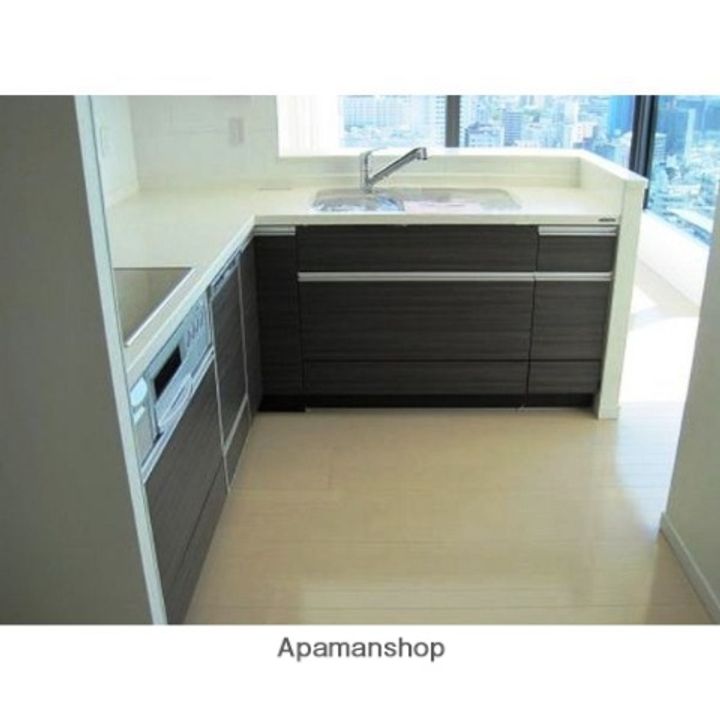 シティタワー西梅田のキッチン