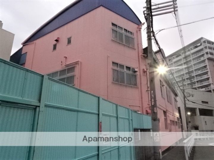 スワンズシティ堂島川の周辺