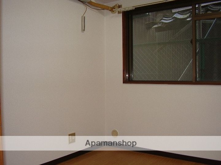 タクティ野田阪神の居間