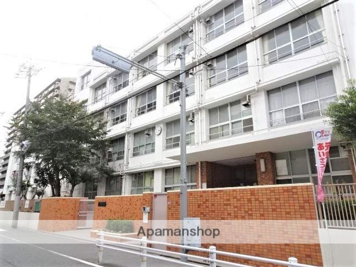 アドバンス西梅田グルーブの周辺