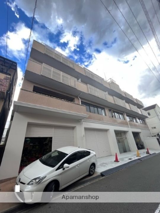 プール・トゥジュール梅田ウエストⅡの外観