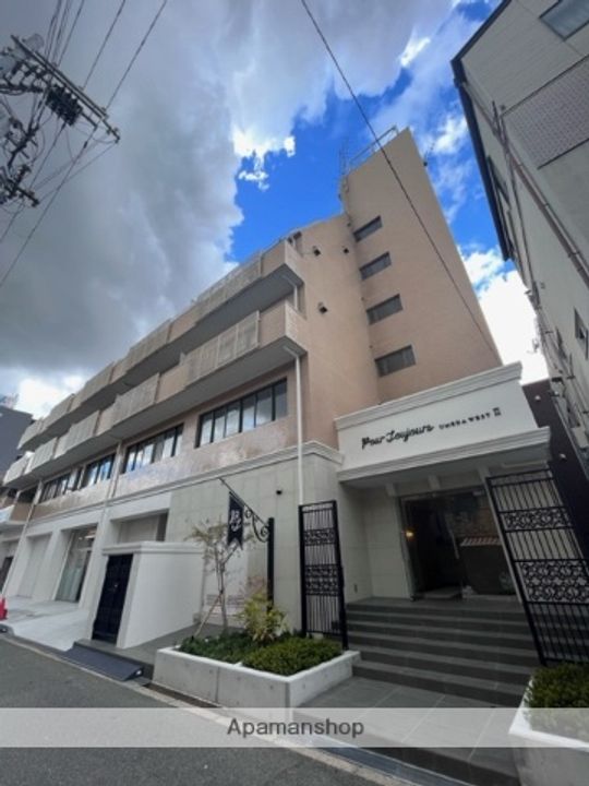 プール・トゥジュール梅田ウエストⅡの外観