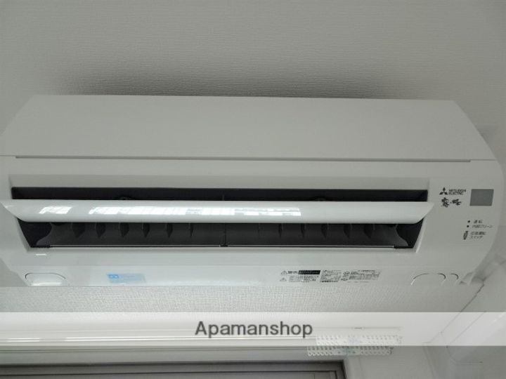 エストゥルースプラス大阪福島の内装