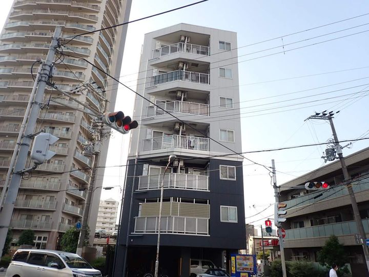 守口駅前敷島第2ビルの外観