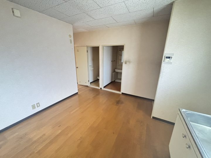 大阪府枚方市渚西2丁目の賃貸アパートの内装