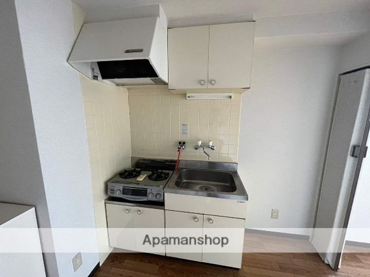 京都府京田辺市大住責谷の賃貸マンションのキッチン