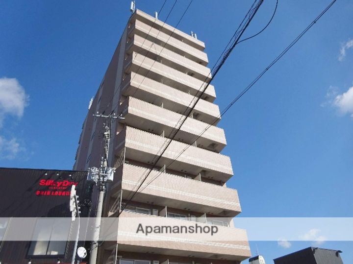 大阪府寝屋川市松屋町の賃貸マンションの外観