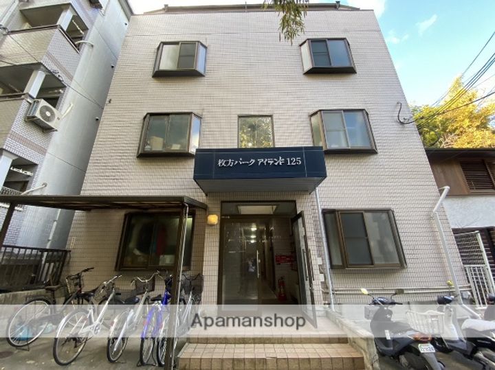 大阪府枚方市枚方元町の賃貸マンションの外観