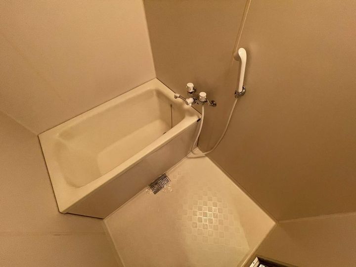 大阪府寝屋川市香里新町の賃貸マンションの風呂