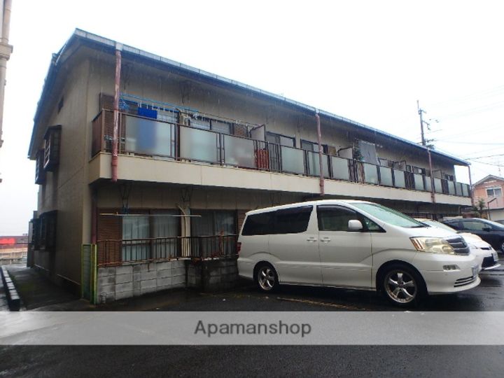 マンション備前A棟の外観