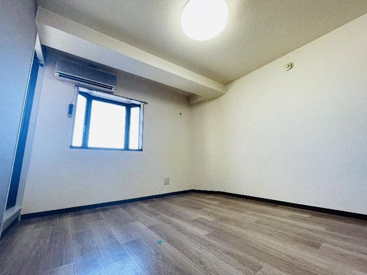 プレアール大日の居間