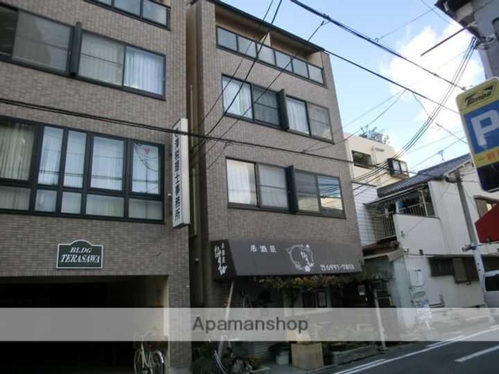 藤ビルの外観