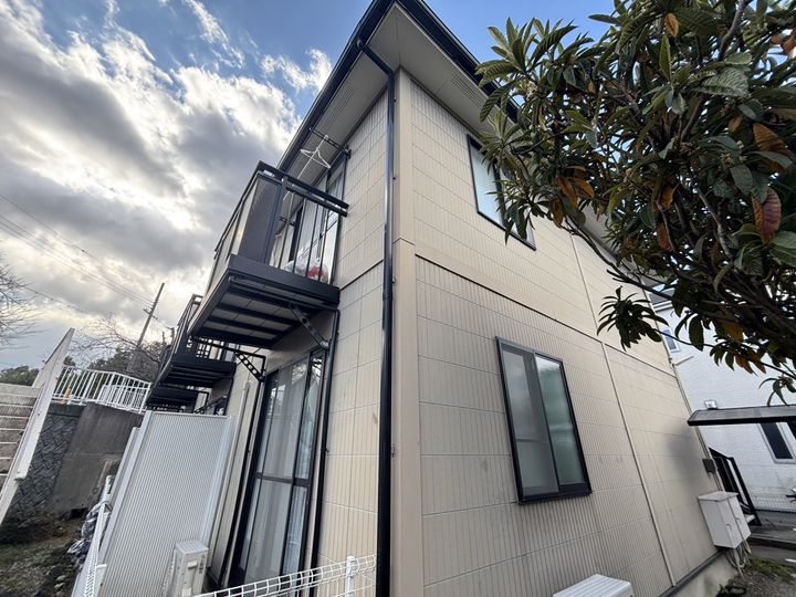 サンハイム上山202号室の外観